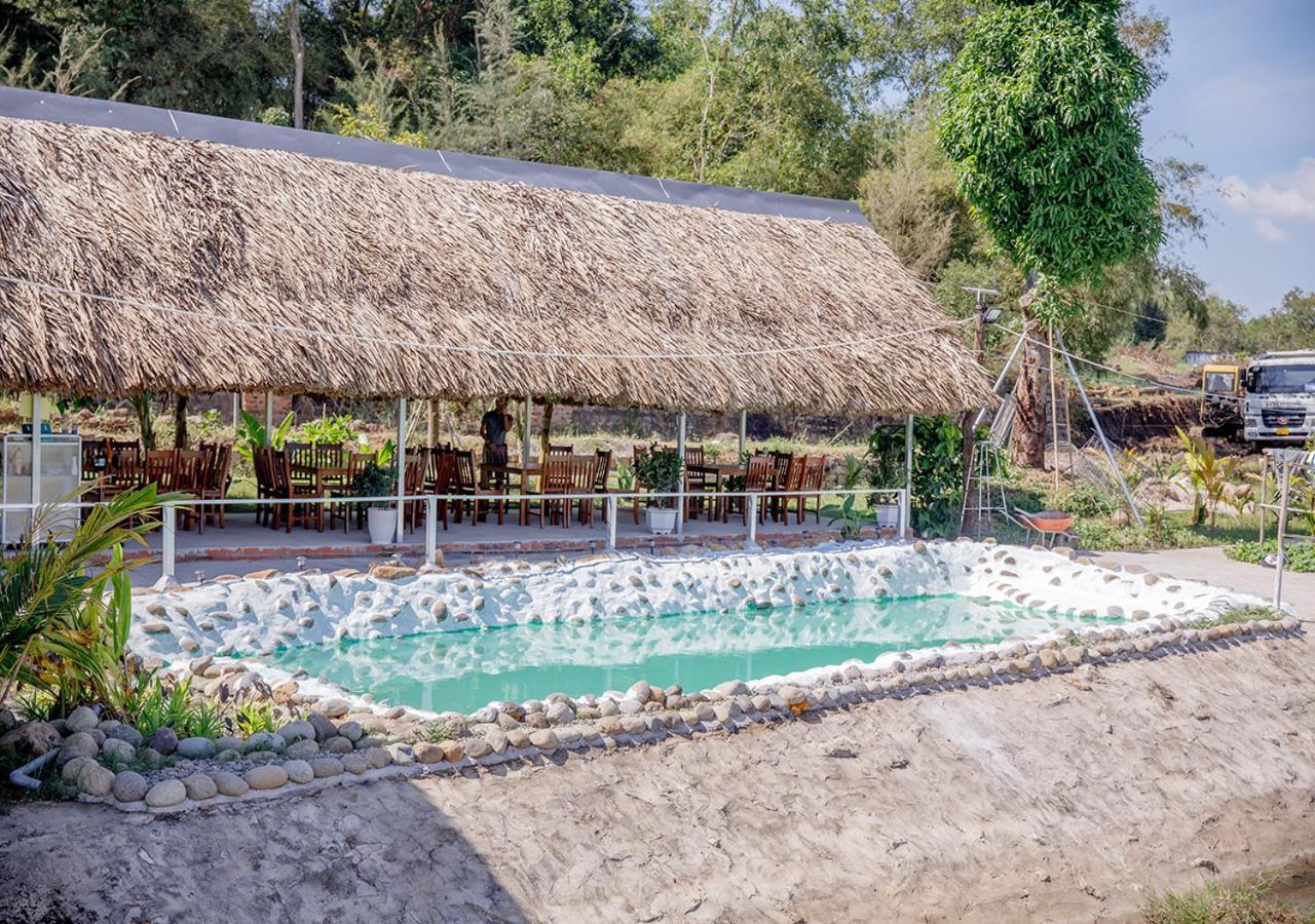 Lua Farmstay Ba Ria Exterior photo